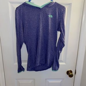 North face pull over